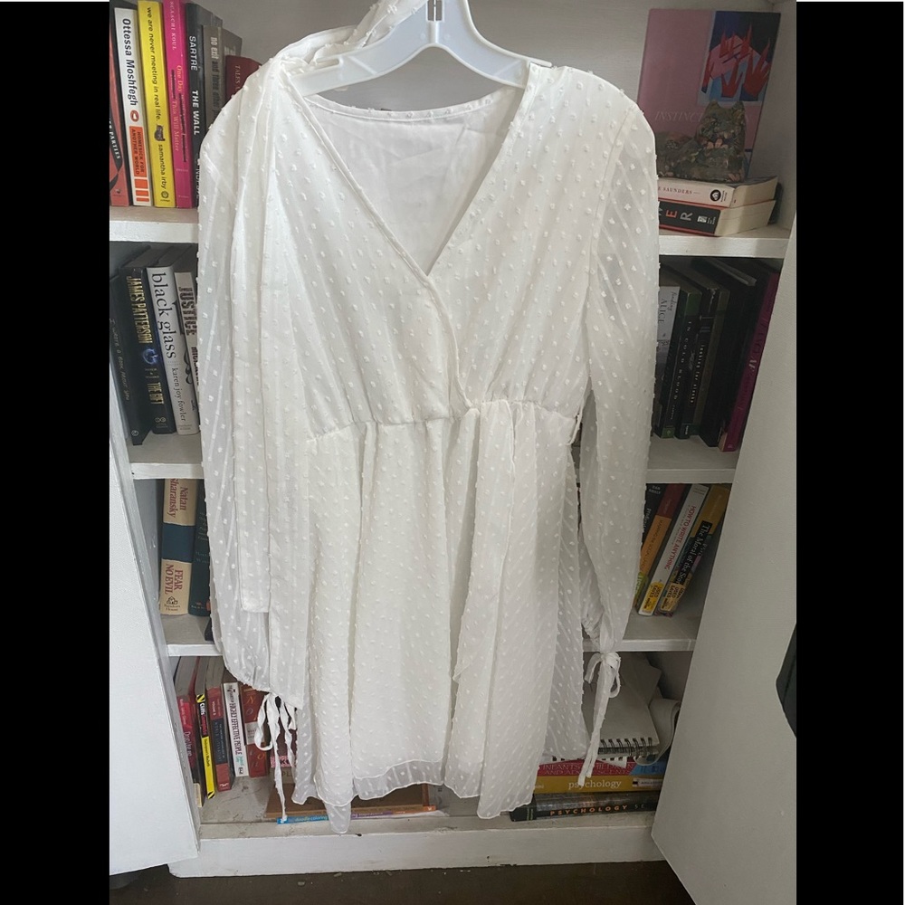 White long sleeve dotted dress with waist tie